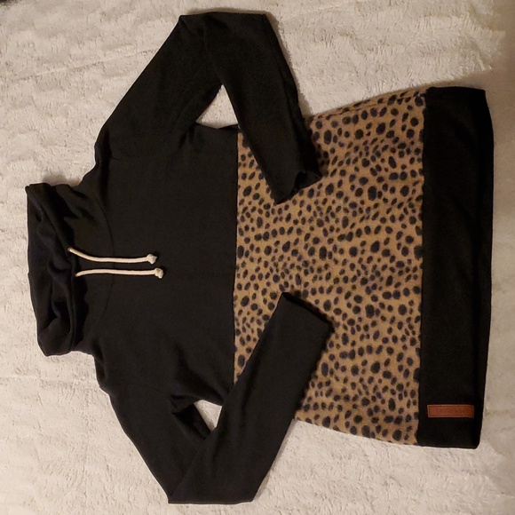 Ampersand sweater - Picture 3 of 8